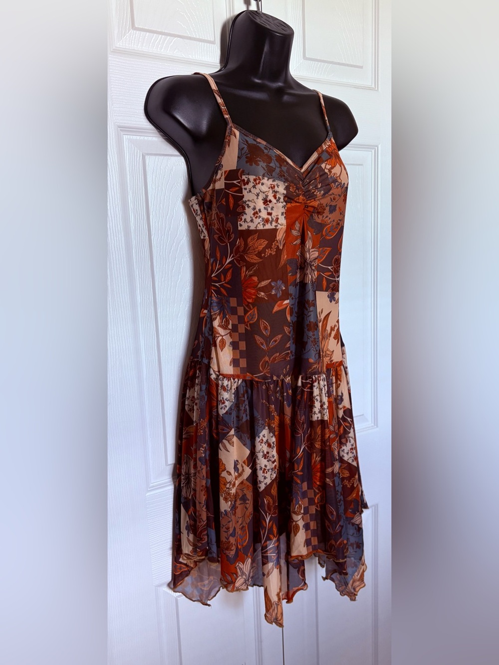 Floral Patchwork Sundress - Picture 2 of 8
